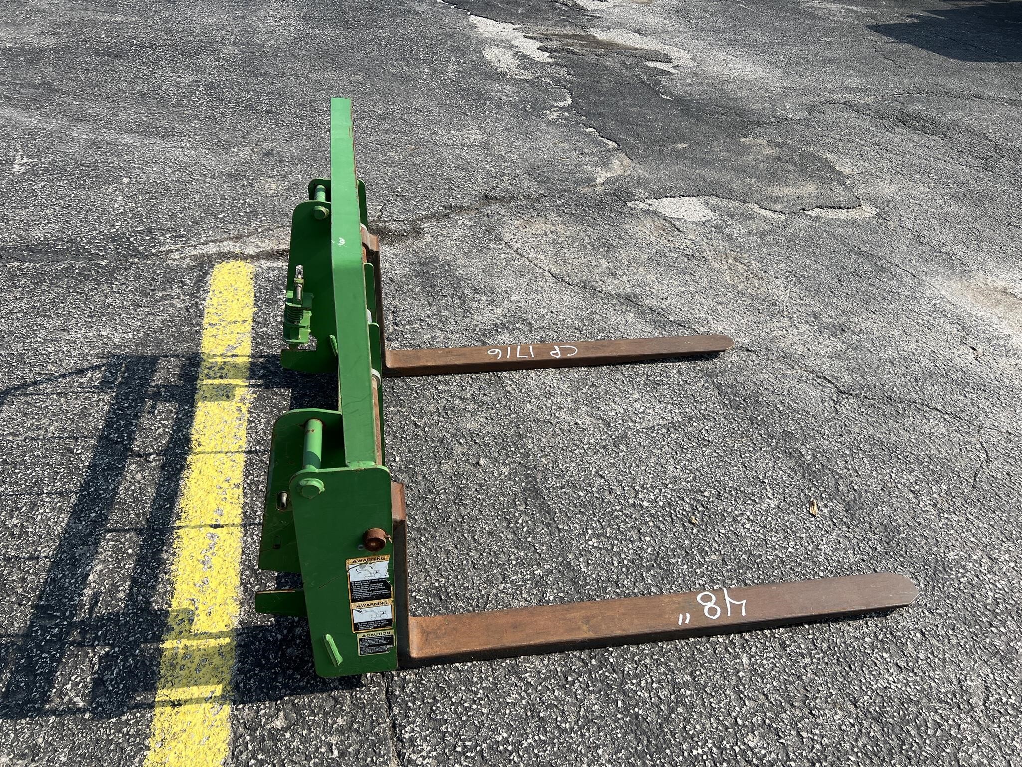  Frontier 5500 Loader and Skid Steer Attachment