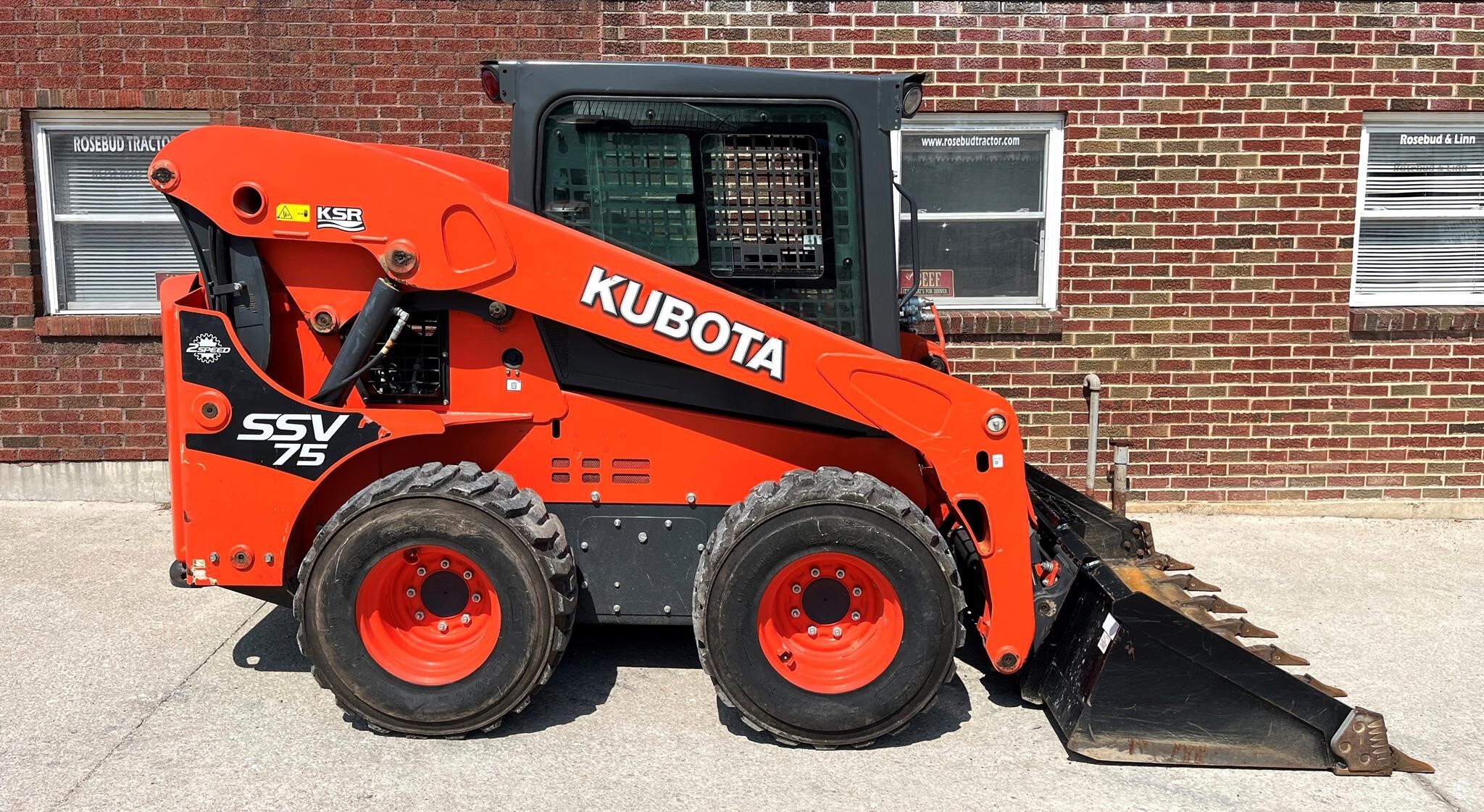 2016 Kubota SSV75 Skid Steer