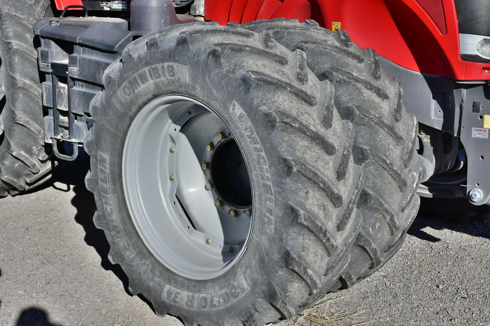 2012 Massey Ferguson 8680 Tractor