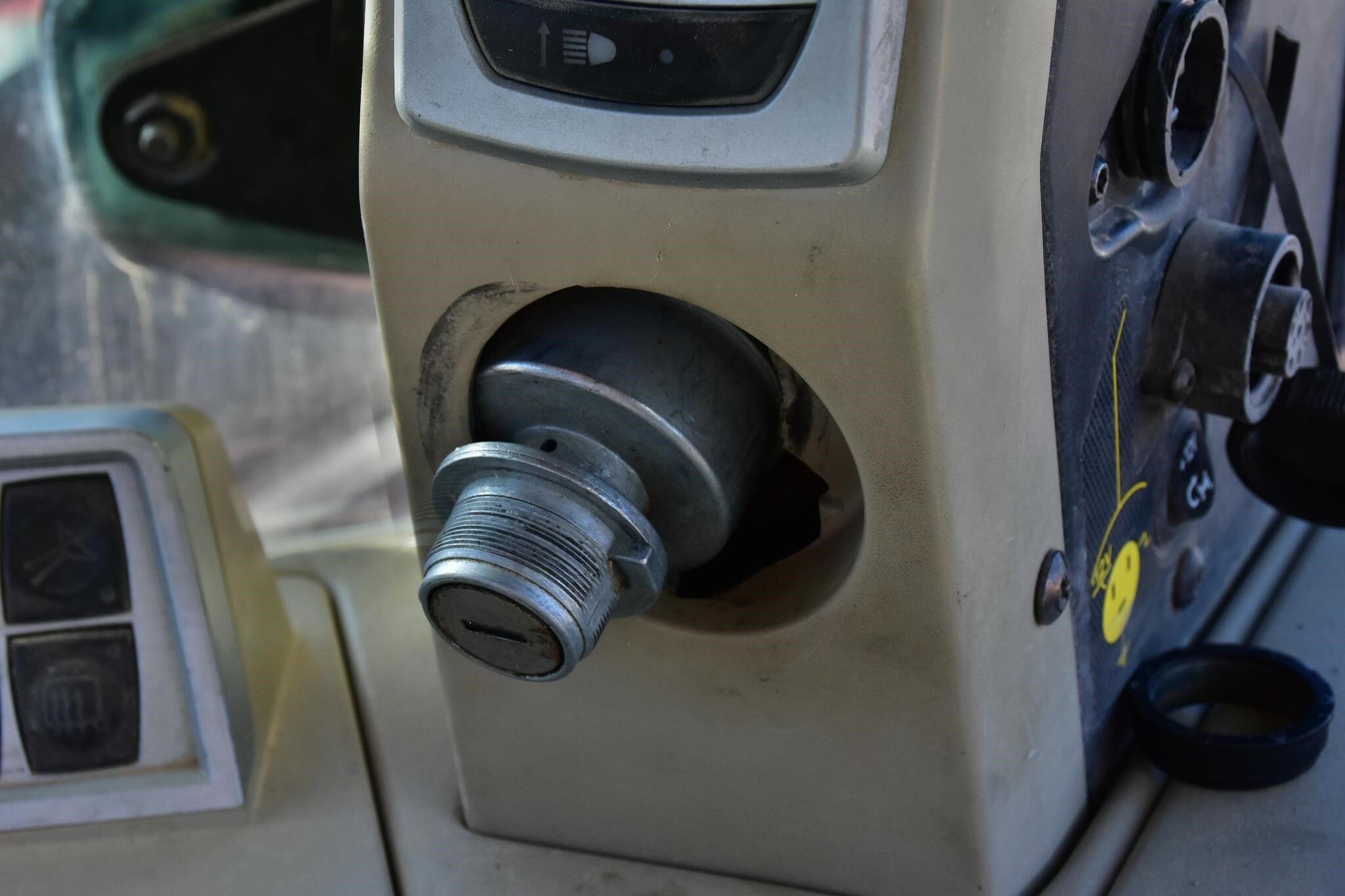 2012 Massey Ferguson 8680 Tractor