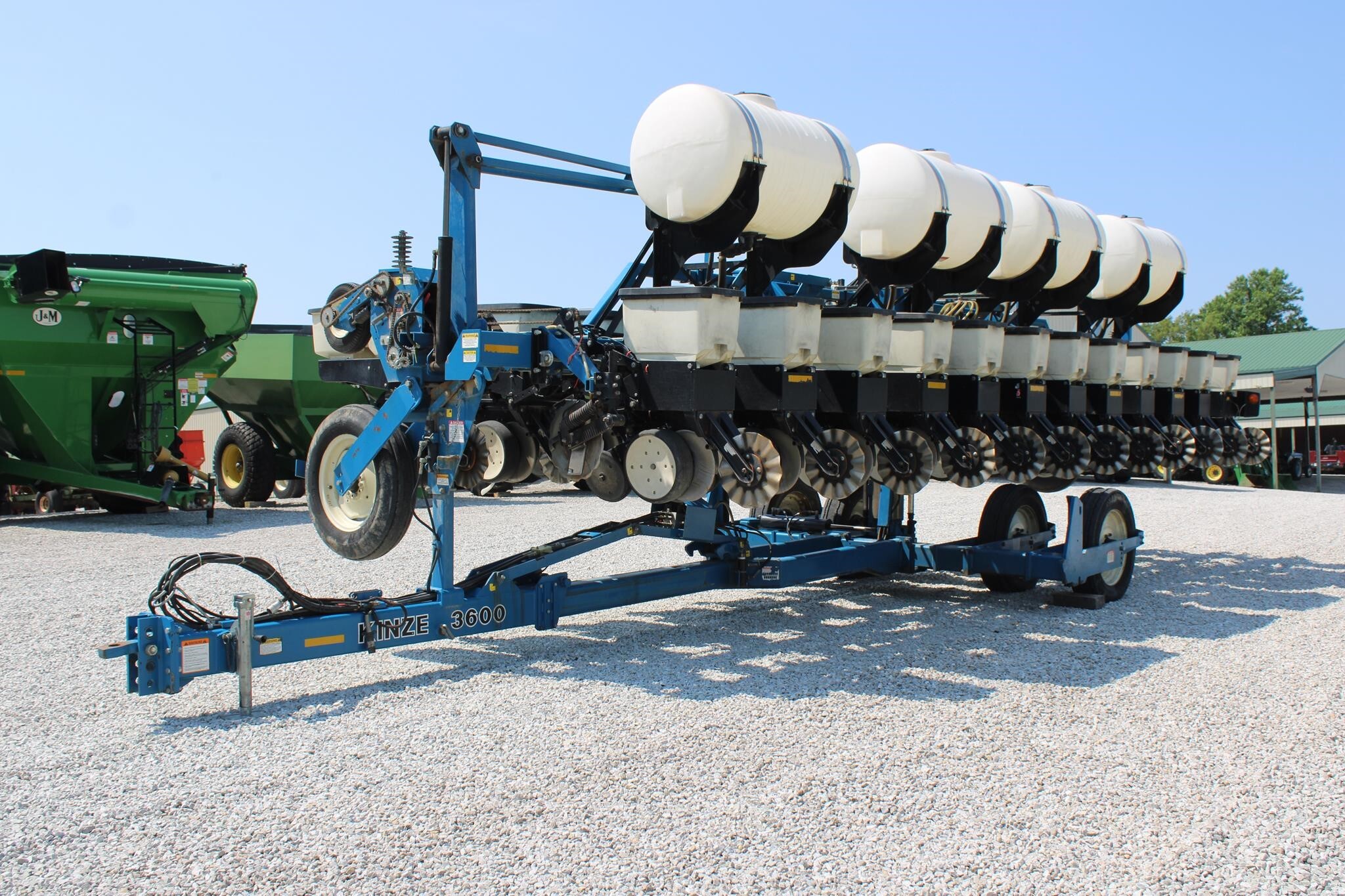2002 Kinze 3600 Planter