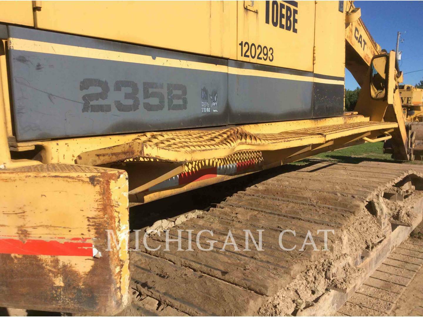 1987 Caterpillar 235B Excavator