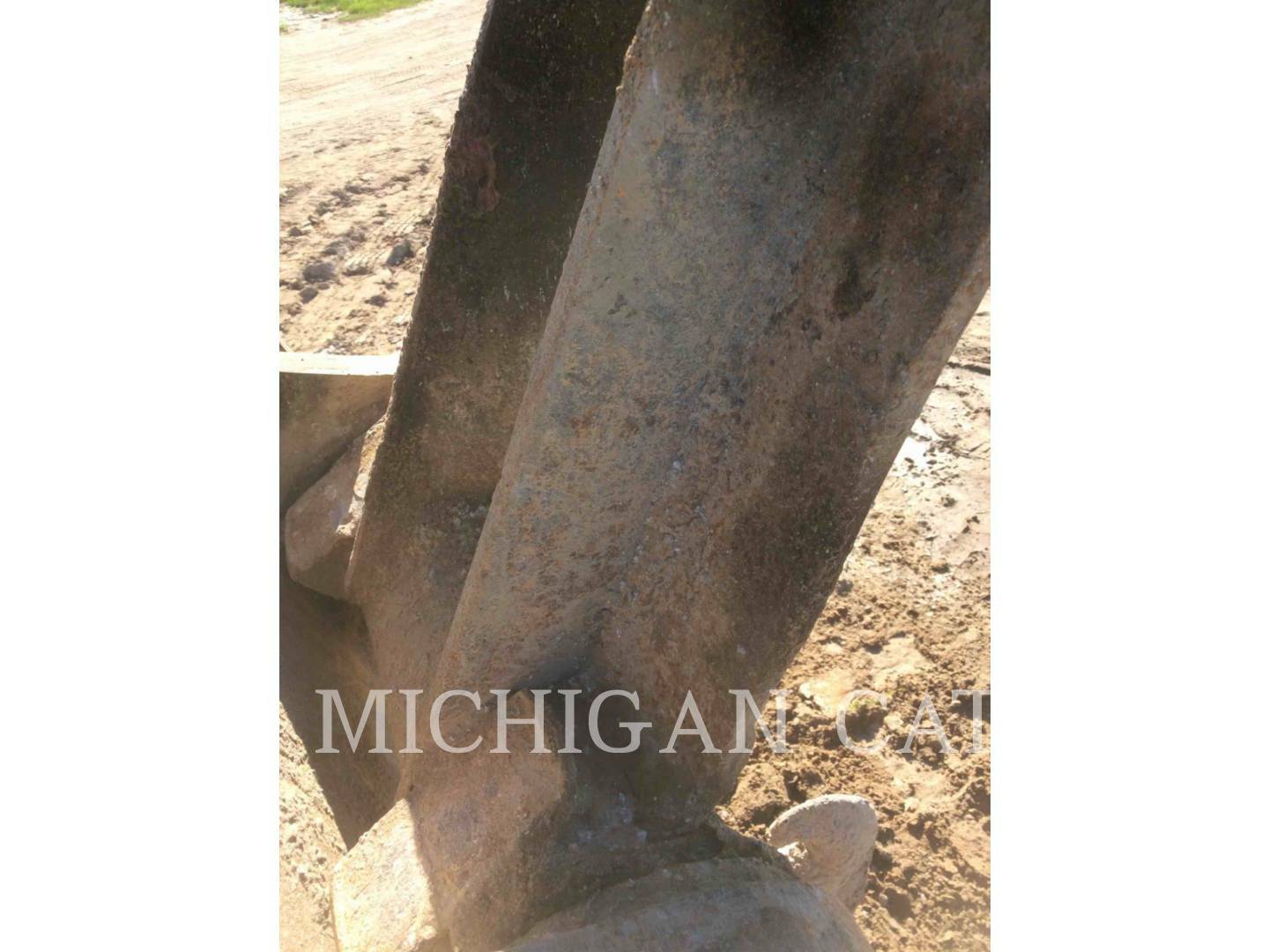 1987 Caterpillar 235B Excavator