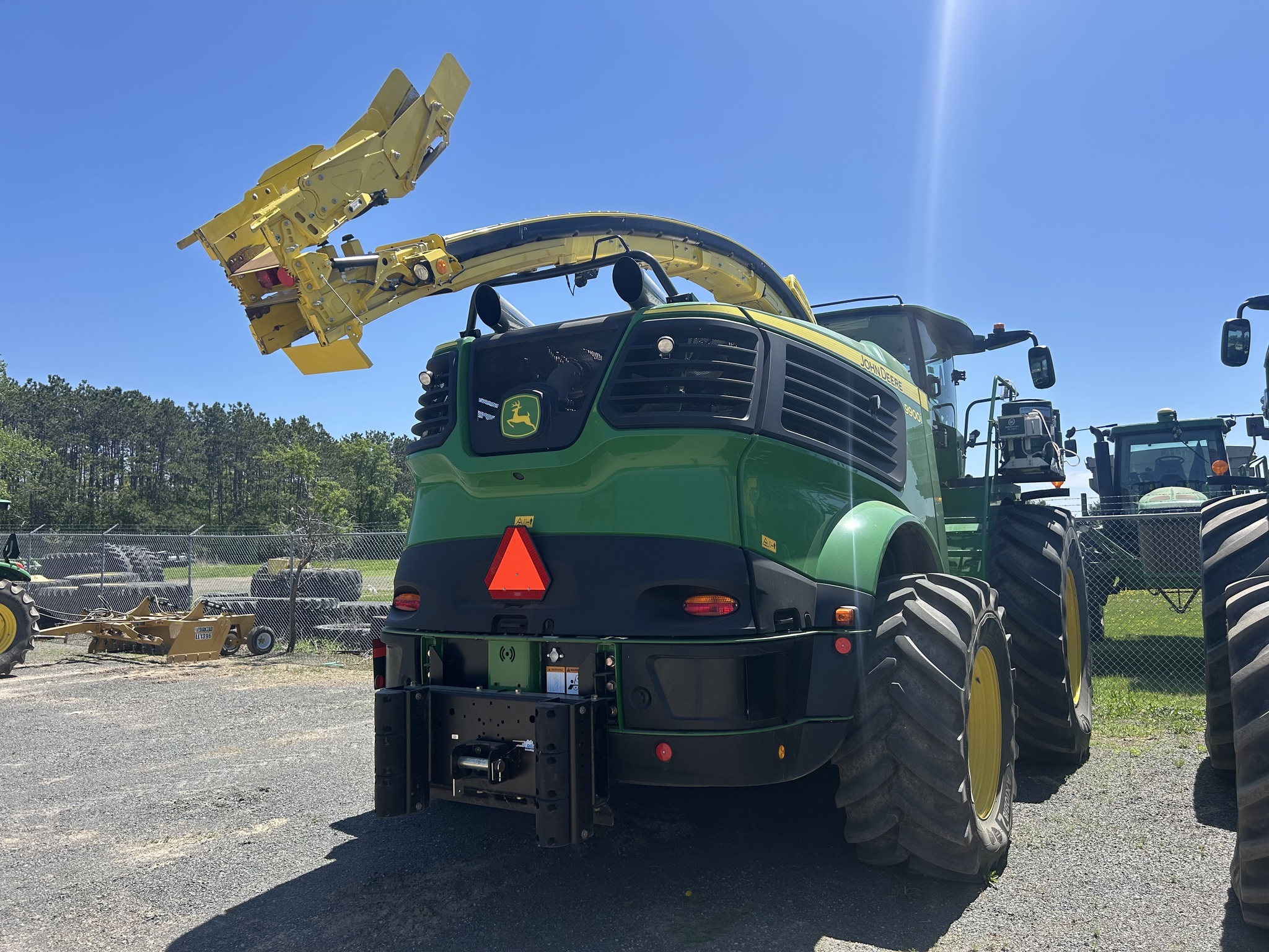2023 John Deere 9900 Self-Propelled Forage Harvester