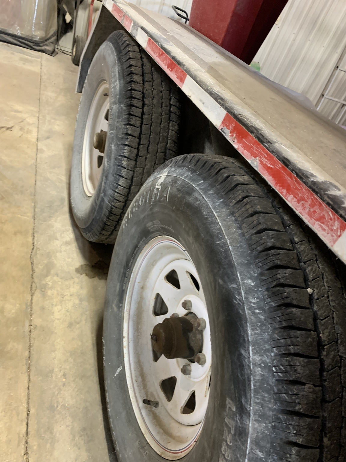 2003 Friesen 240 Seed Tender