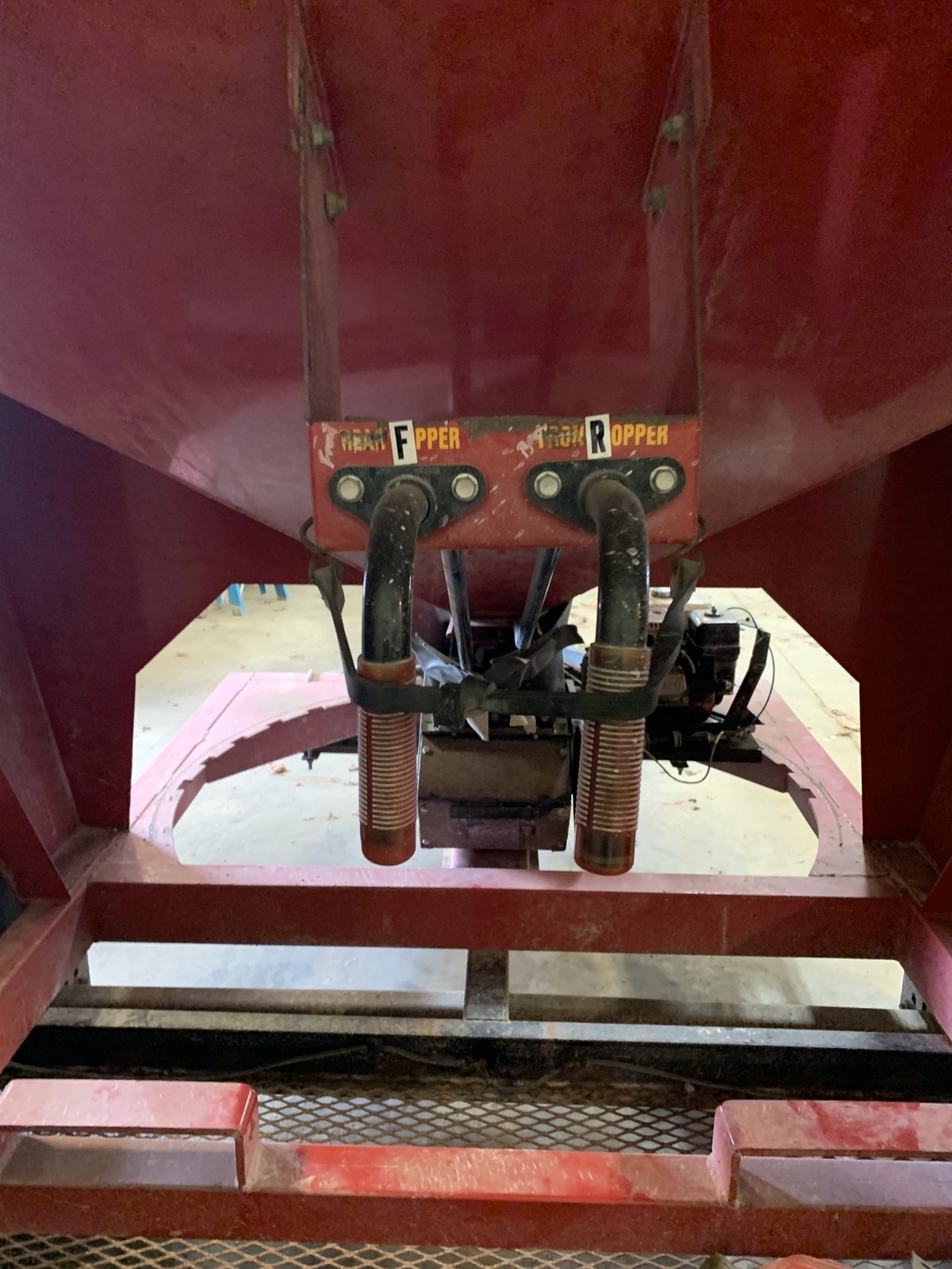 2003 Friesen 240 Seed Tender