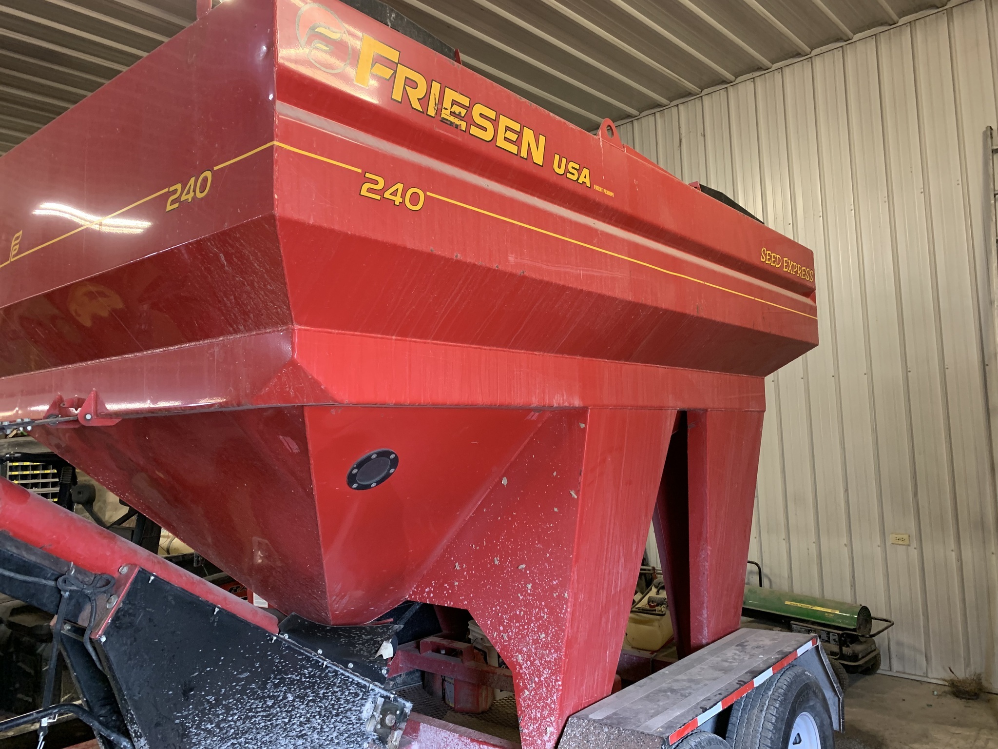 2003 Friesen 240 Seed Tender