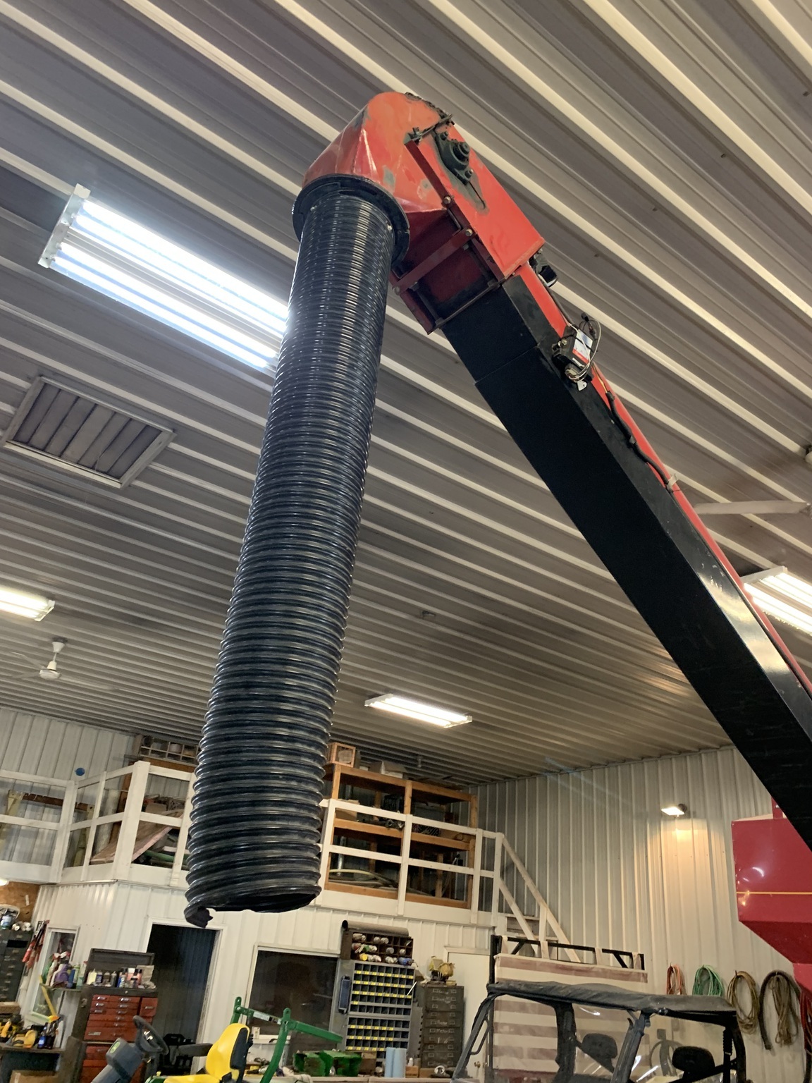 2003 Friesen 240 Seed Tender