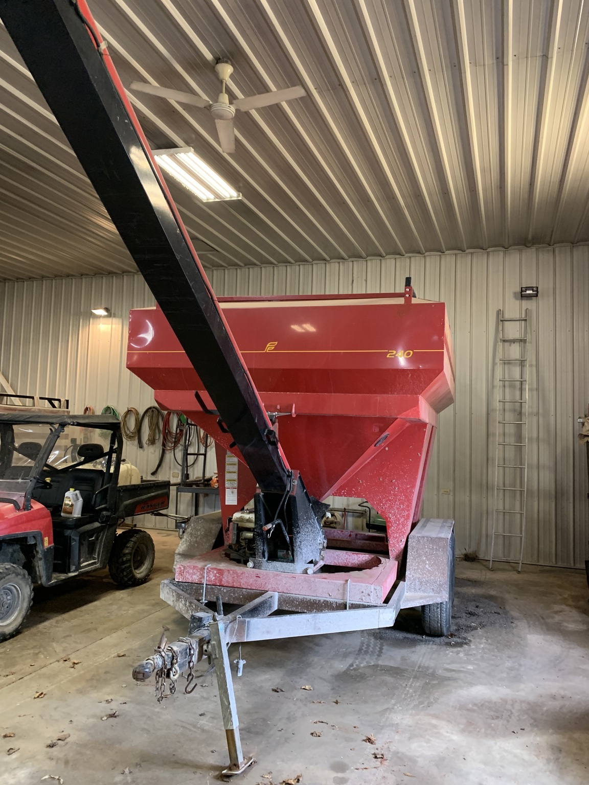 2003 Friesen 240 Seed Tender