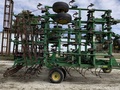 2005 John Deere 2210 Field Cultivator