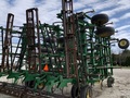 2005 John Deere 2210 Field Cultivator