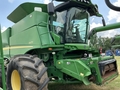 2012 John Deere S670 Combine