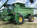 2012 John Deere S670 Combine