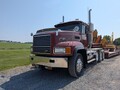 2003 Mack CL733 Semi Trucks/Trailer