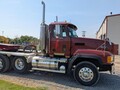 2003 Mack CL733 Semi Trucks/Trailer