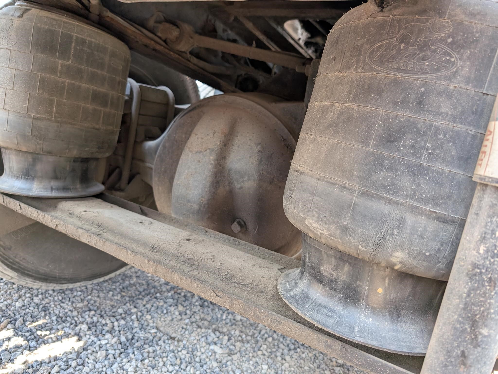 2003 Mack CL733 Semi Trucks/Trailer