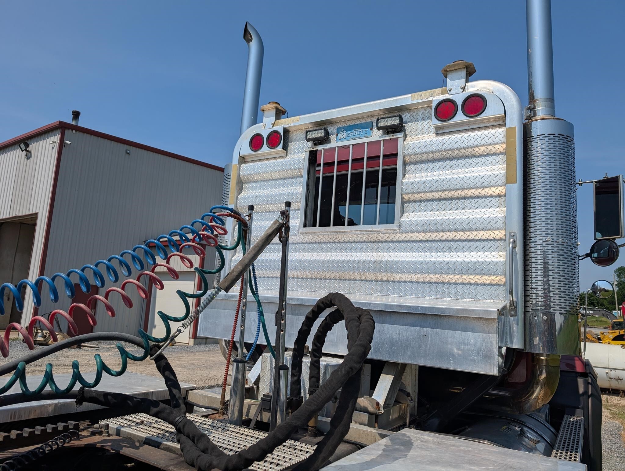 2003 Mack CL733 Semi Trucks/Trailer