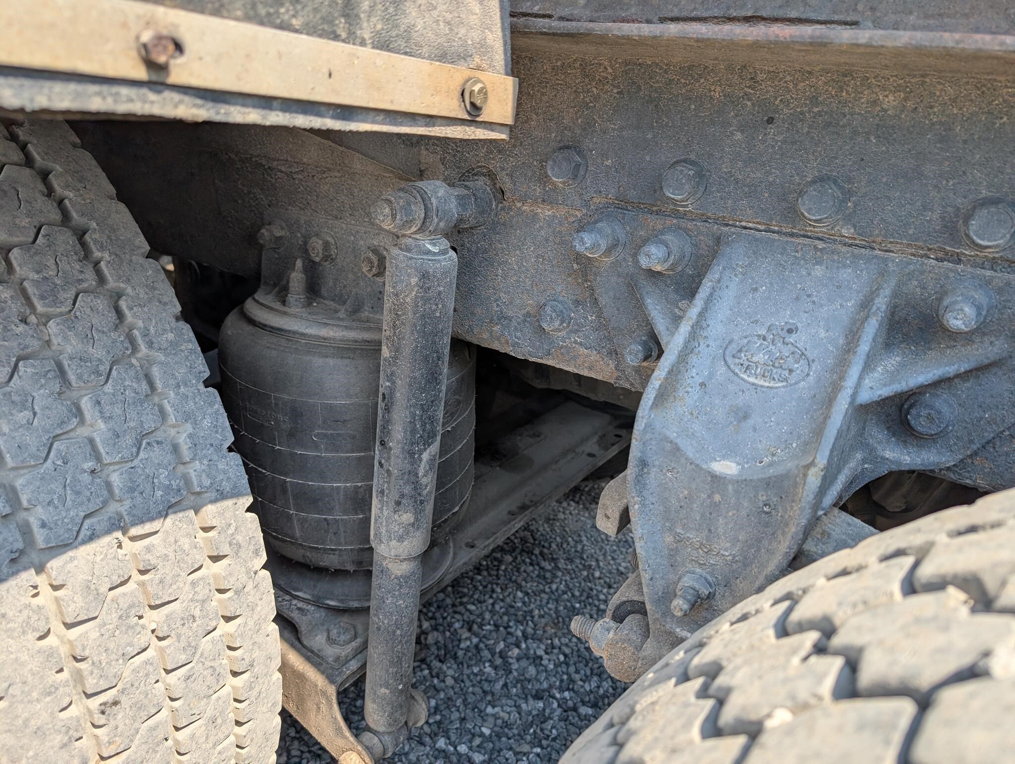 2003 Mack CL733 Semi Trucks/Trailer