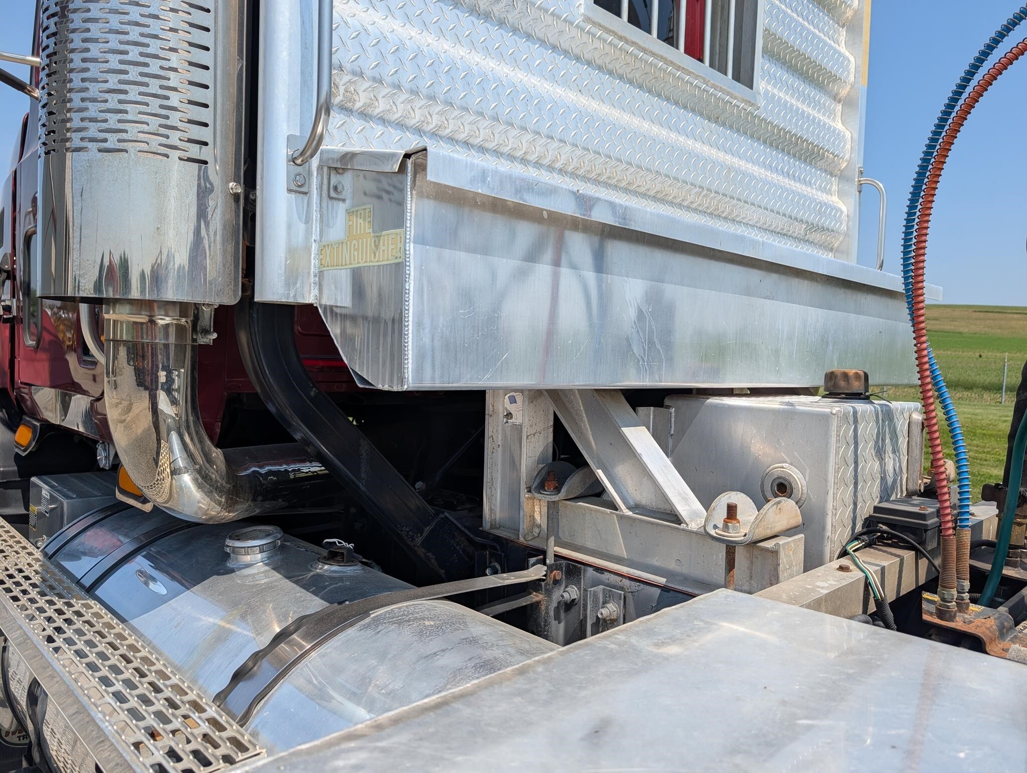 2003 Mack CL733 Semi Trucks/Trailer