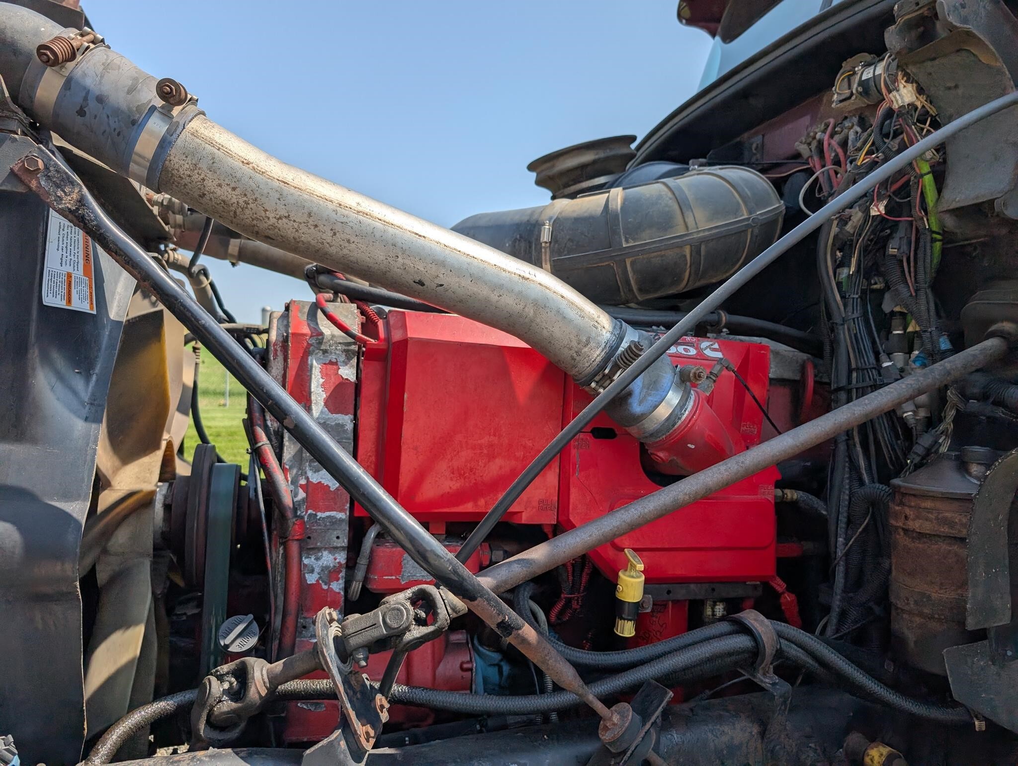 2003 Mack CL733 Semi Trucks/Trailer