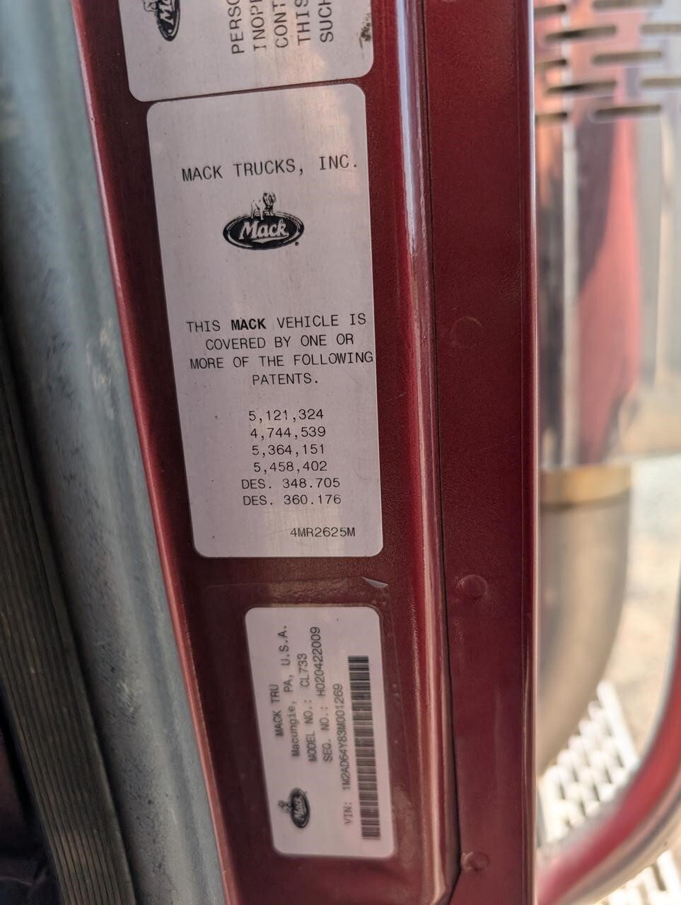 2003 Mack CL733 Semi Trucks/Trailer