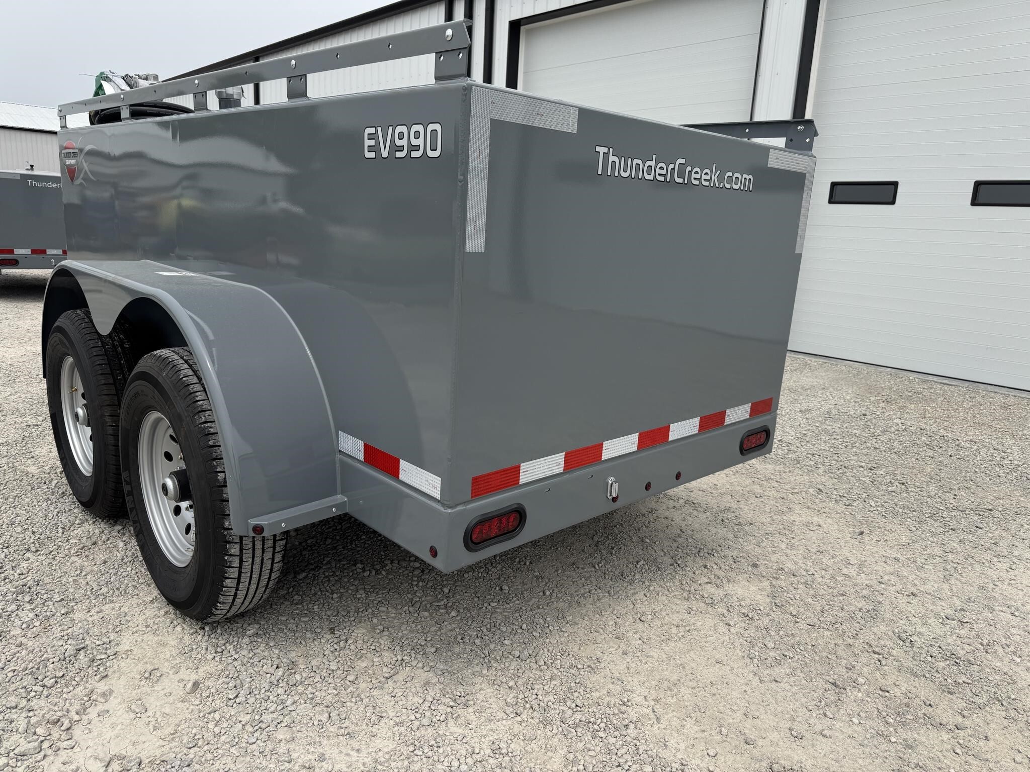 2025 Thunder Creek EV990 Fuel Trucks/Trailer