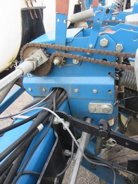 2001 Kinze 3000 Planter