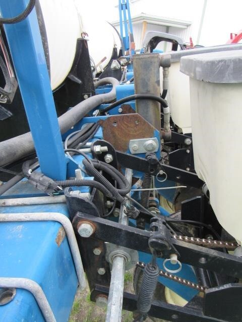 2001 Kinze 3000 Planter