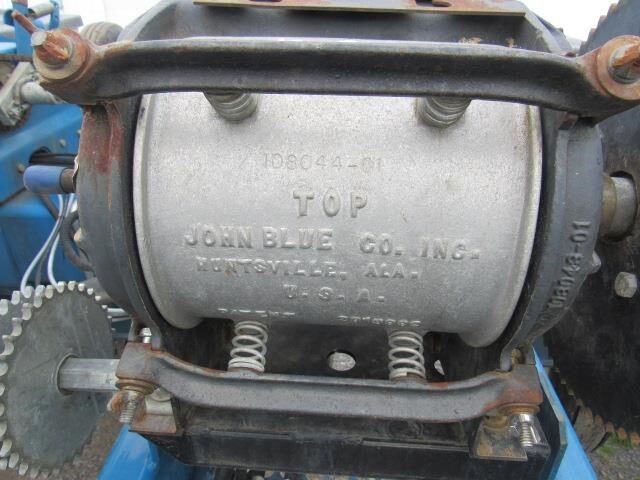 2001 Kinze 3000 Planter