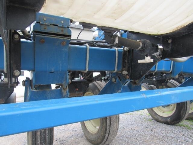 2001 Kinze 3000 Planter