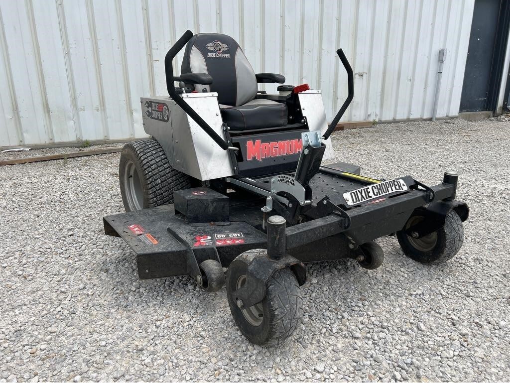 2017 Dixie Chopper BLACKHAWK HP 2460KW Lawn Mower
