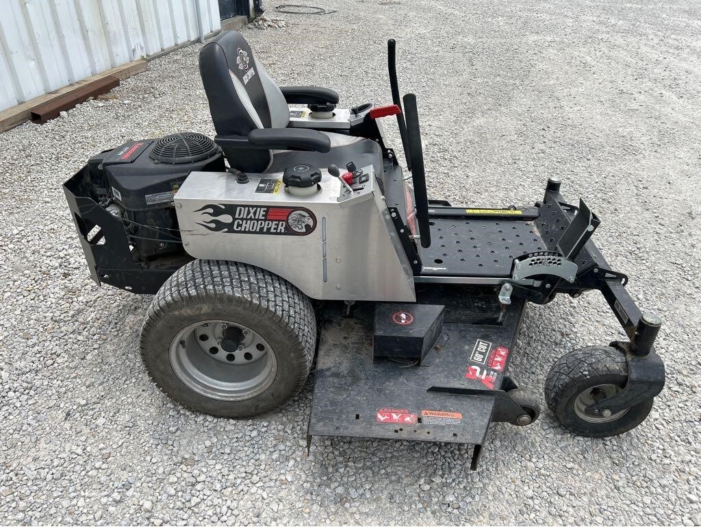 2017 Dixie Chopper BLACKHAWK HP 2460KW Lawn Mower