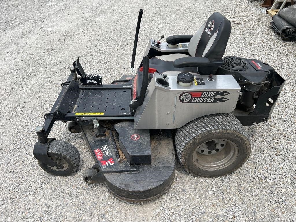 2017 Dixie Chopper BLACKHAWK HP 2460KW Lawn Mower