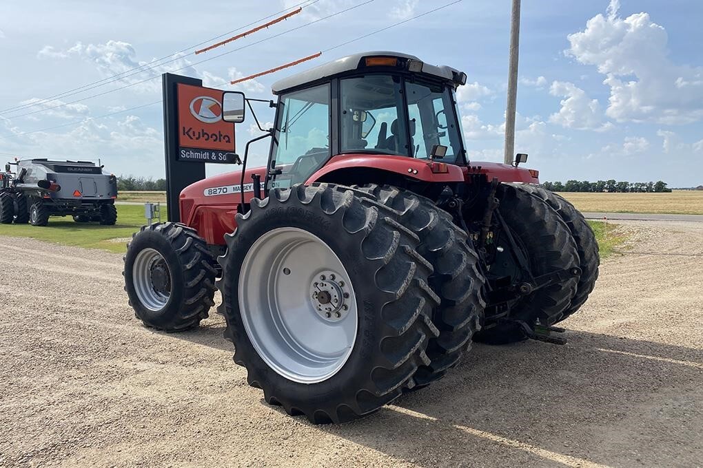 1999 Massey Ferguson 8270 Tractor