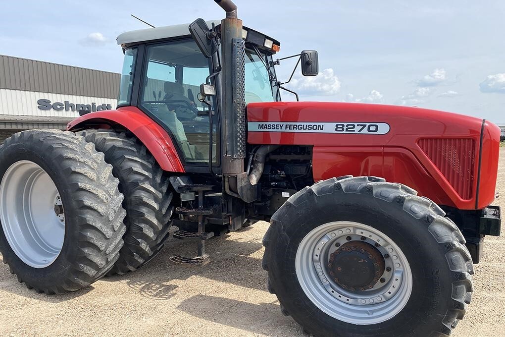 1999 Massey Ferguson 8270 Tractor