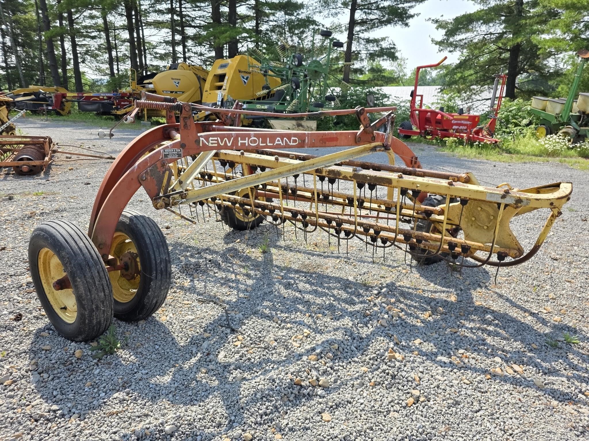  New Holland Rolabar 256 Rake