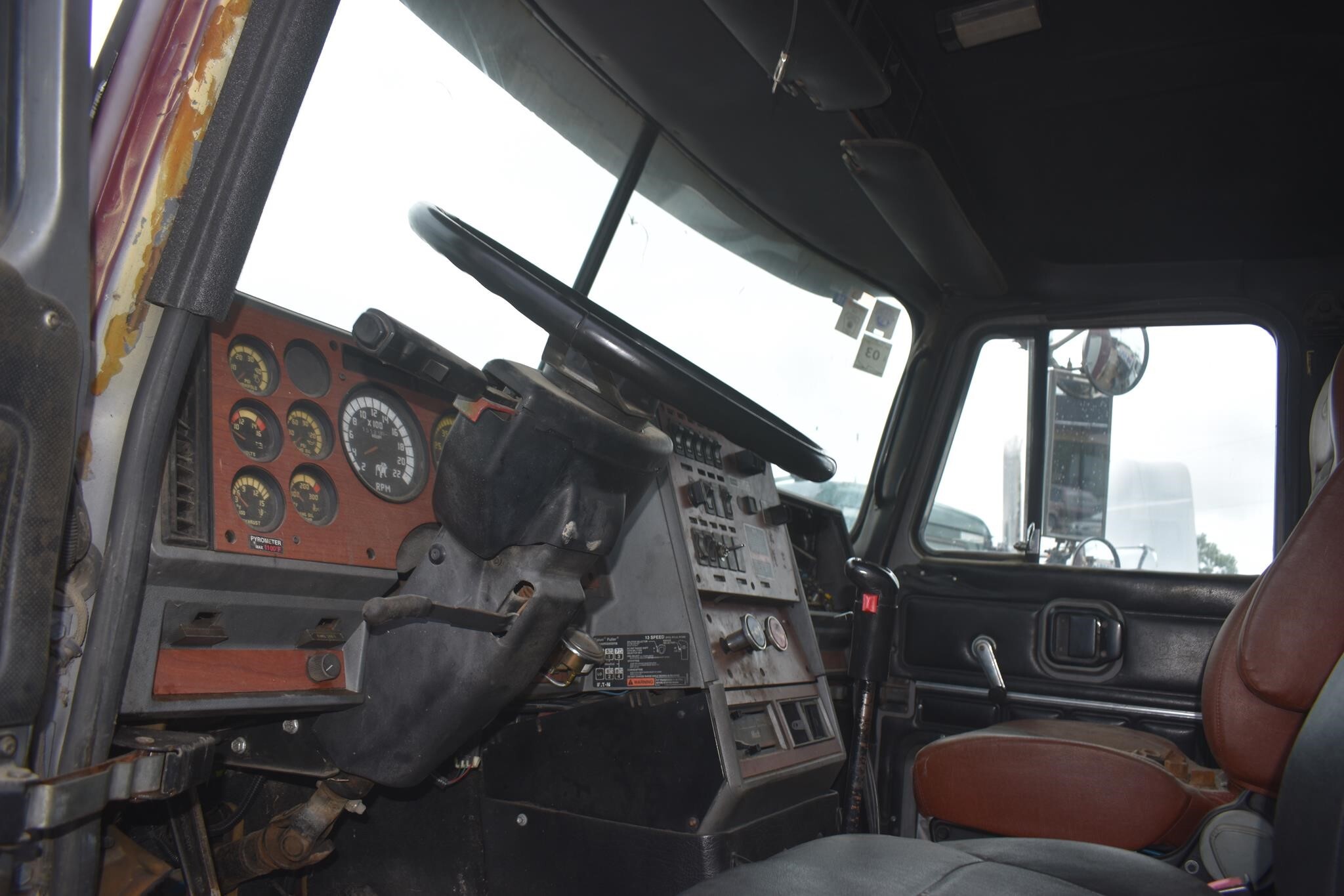 2000 Mack CH613 Semi Trucks/Trailer