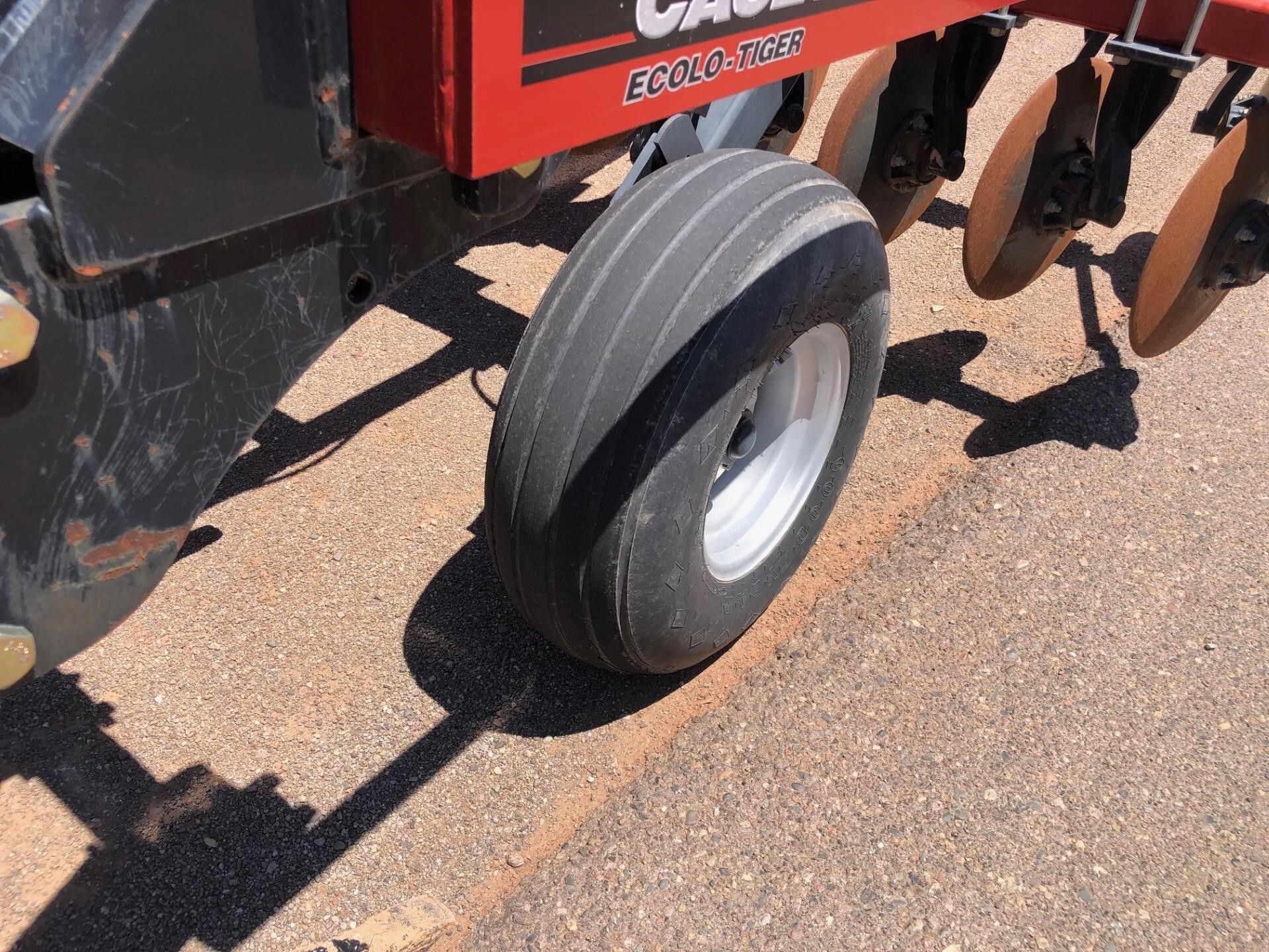 2016 Case IH Ecolo-Tiger 527B Disk Chisel