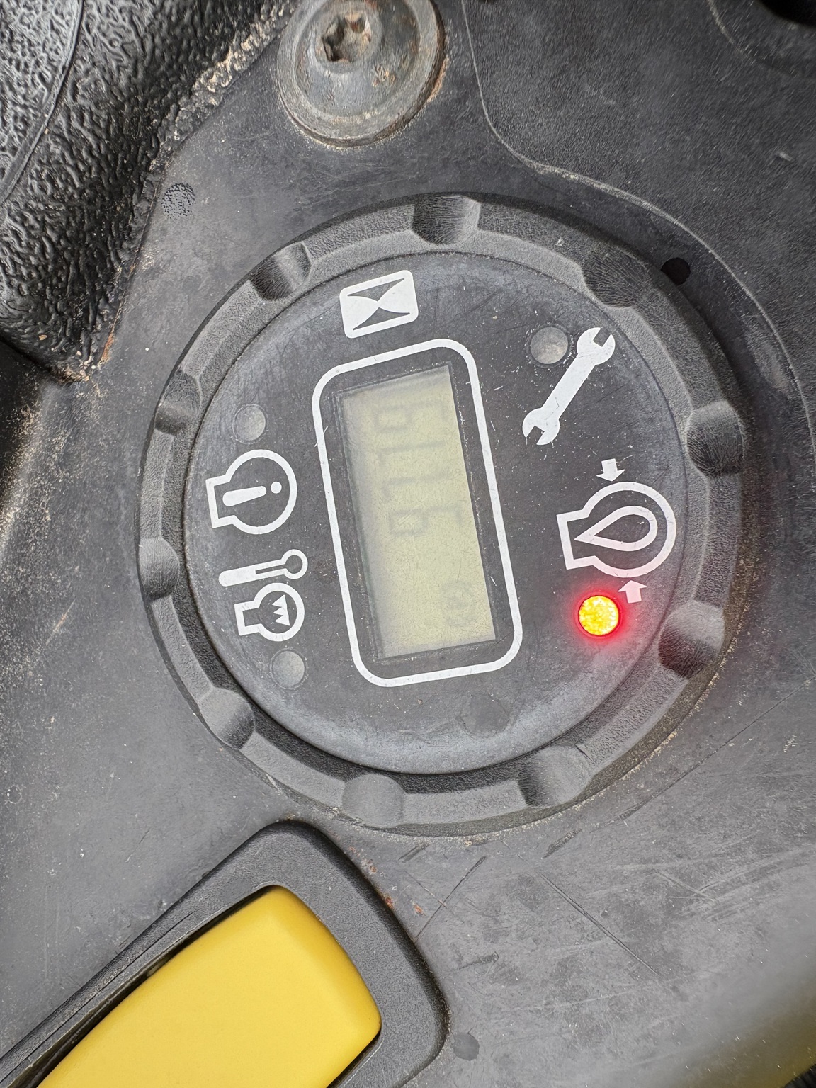 2015 John Deere Z920M Lawn Mower