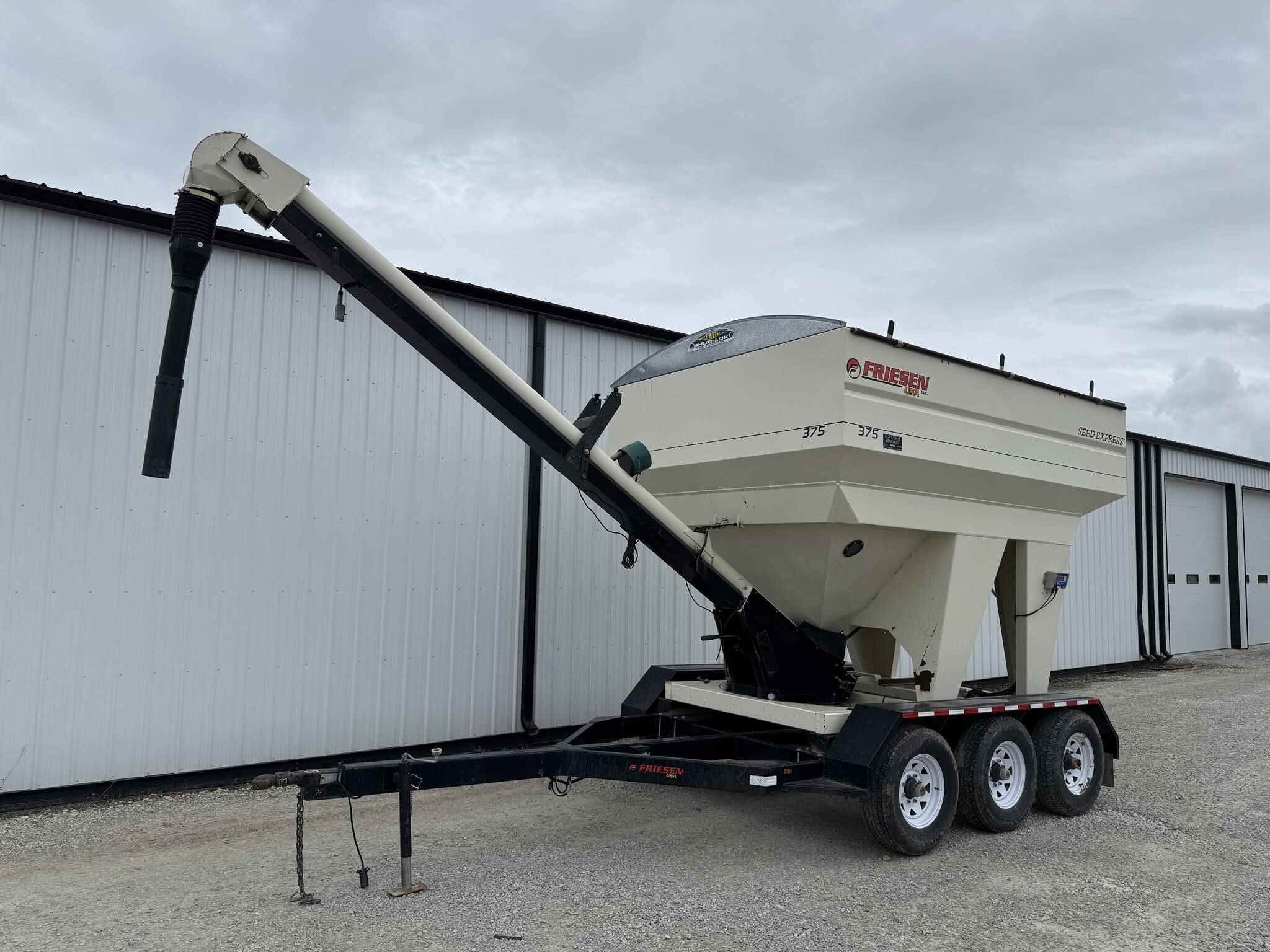  Friesen 375 Seed Tender