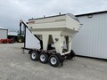  Friesen 375 Seed Tender