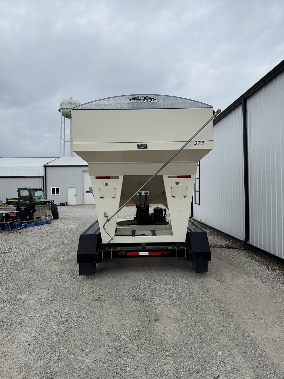  Friesen 375 Seed Tender