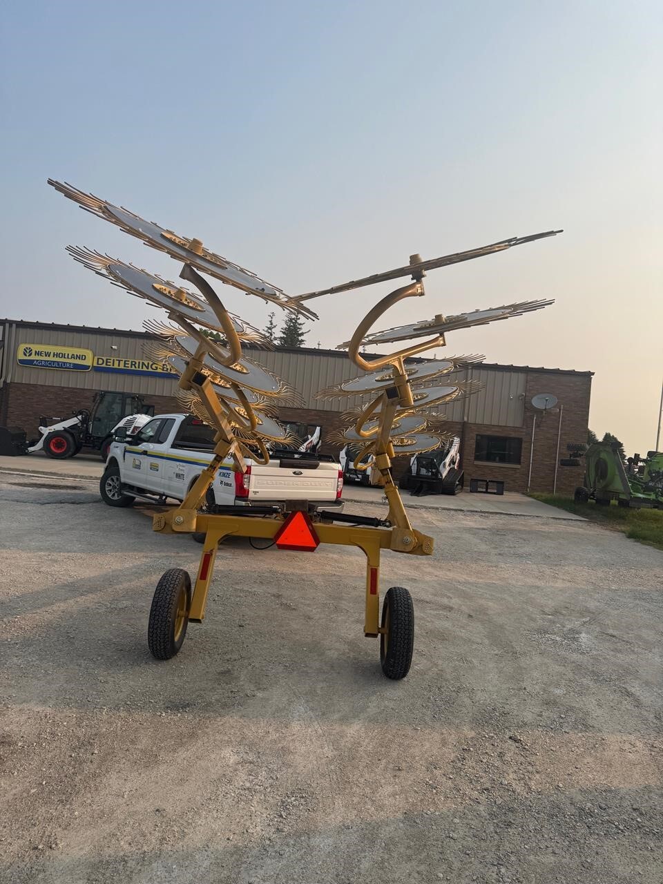 2013 Vermeer VR1224 Rake