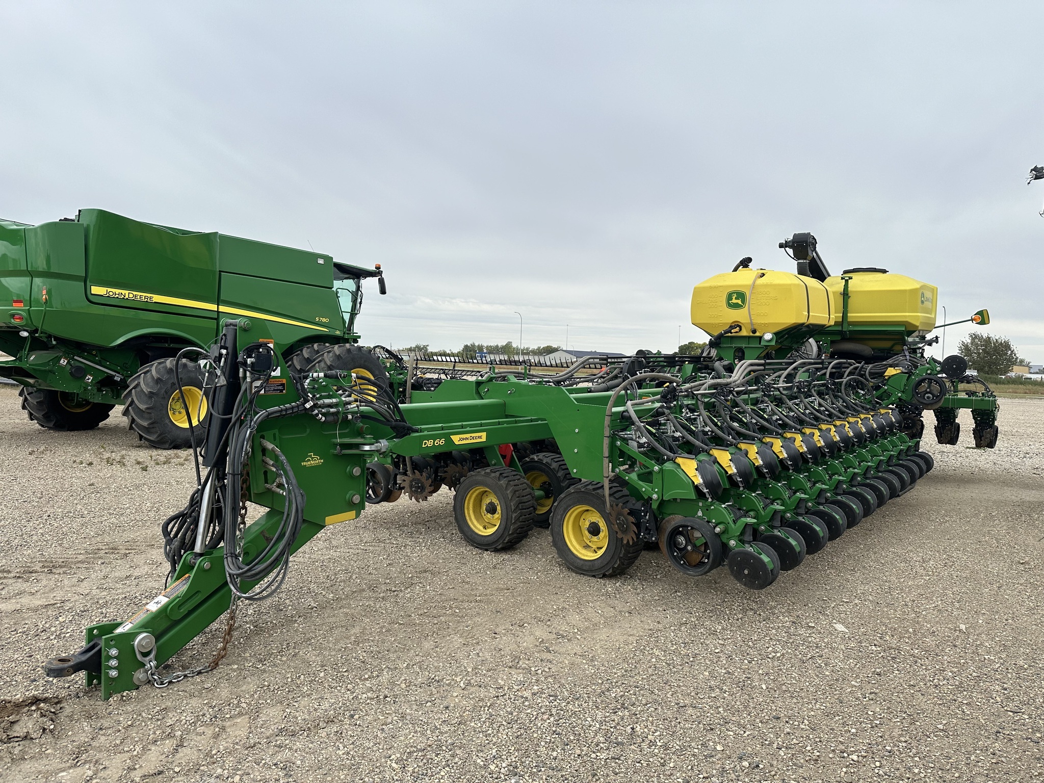 2022 John Deere DB66 Planter