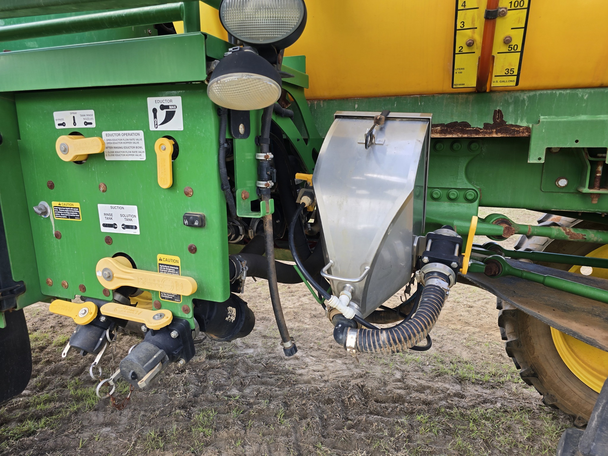 2017 John Deere R4023 Self-Propelled Sprayer