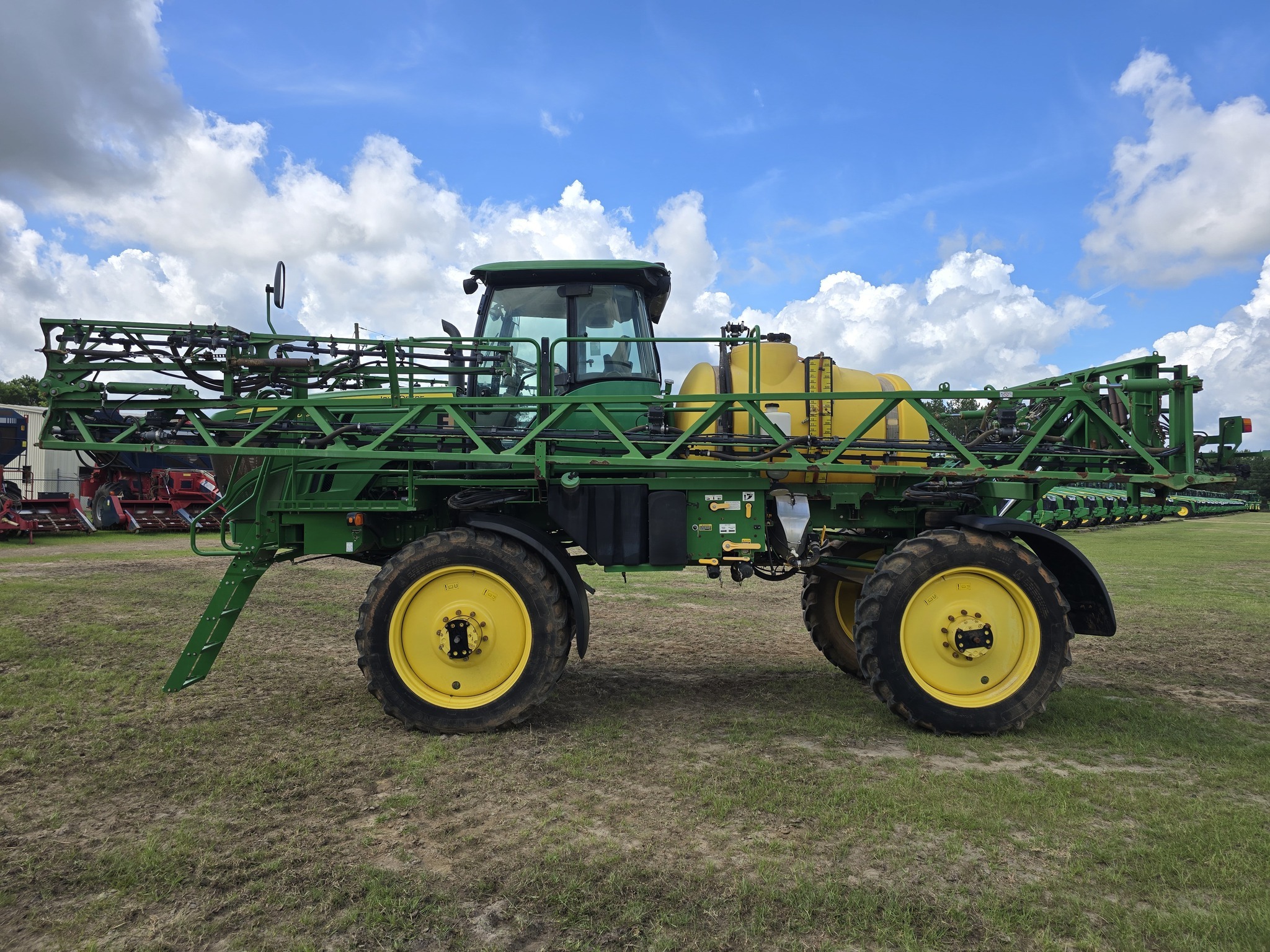 2017 John Deere R4023 Self-Propelled Sprayer
