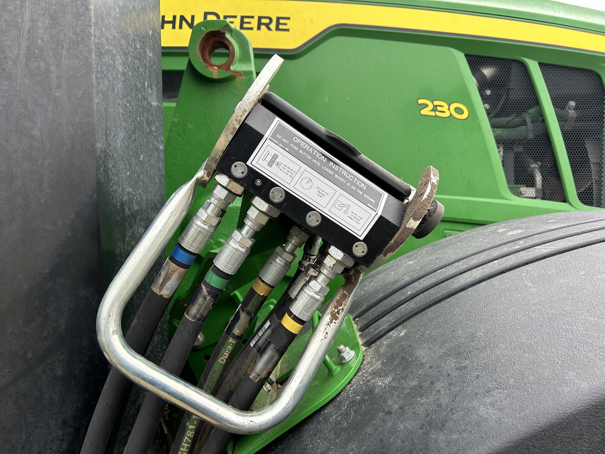 2023 John Deere 7R 230 Tractor