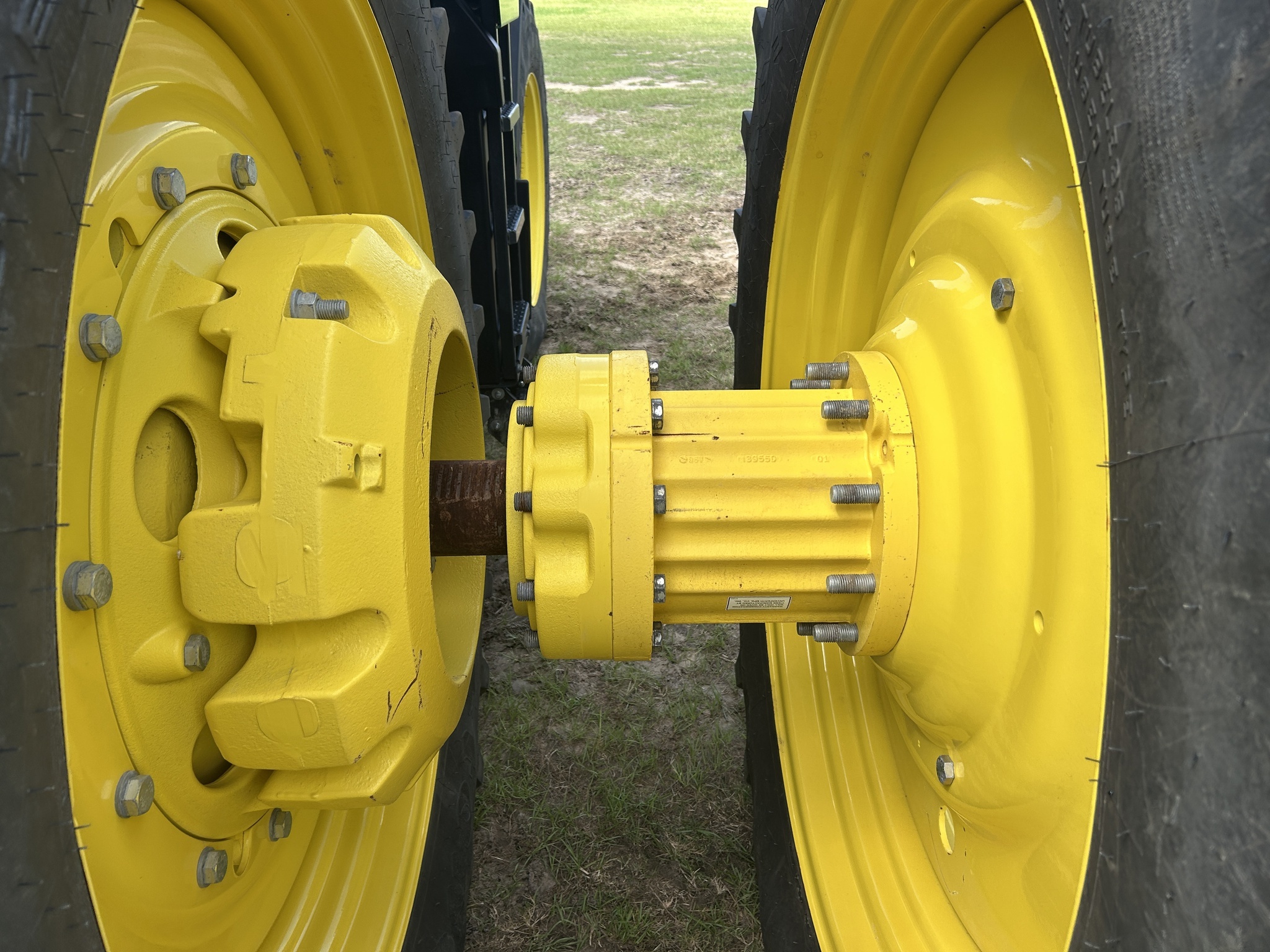 2023 John Deere 8R 250 Tractor