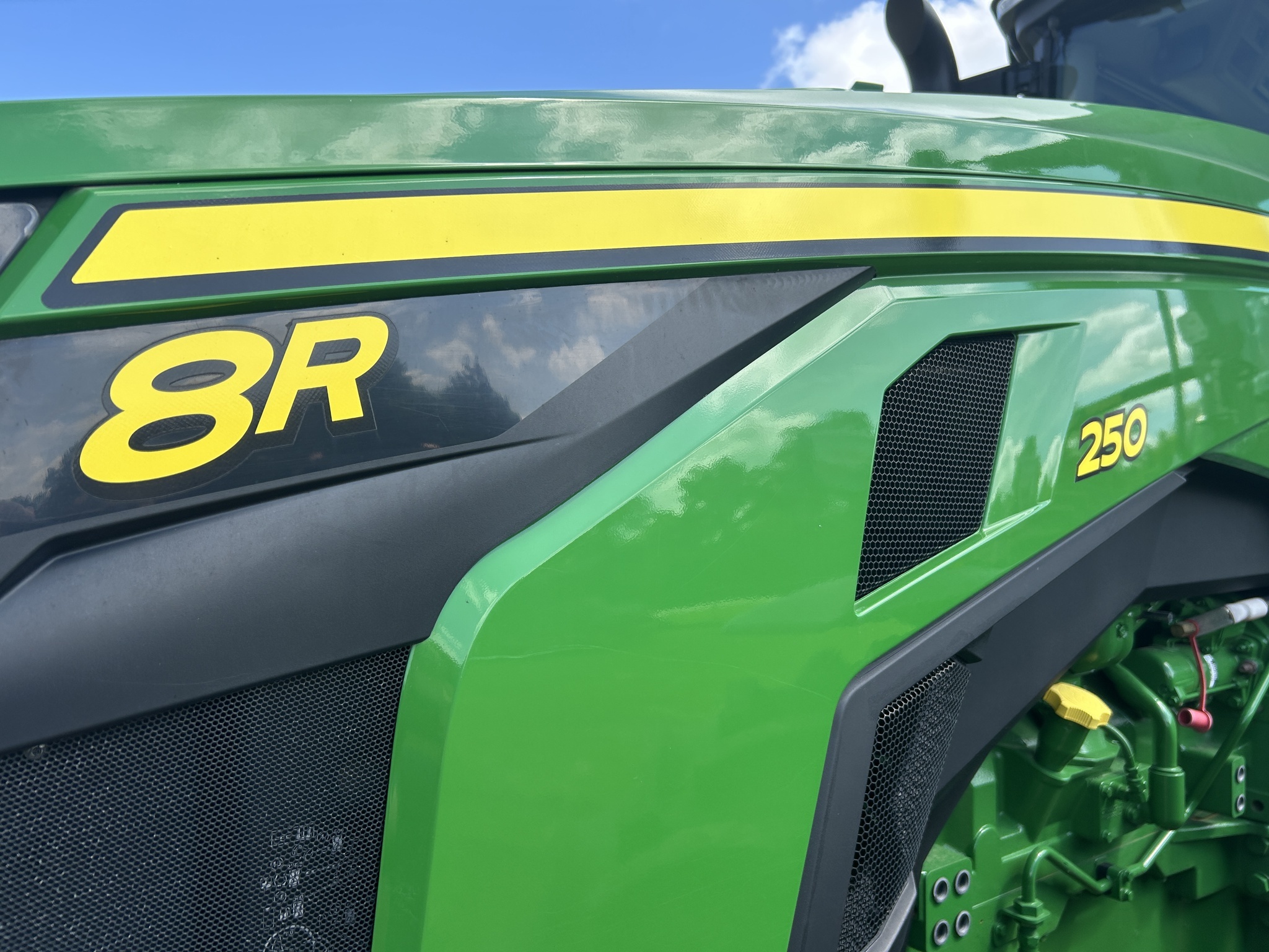 2023 John Deere 8R 250 Tractor