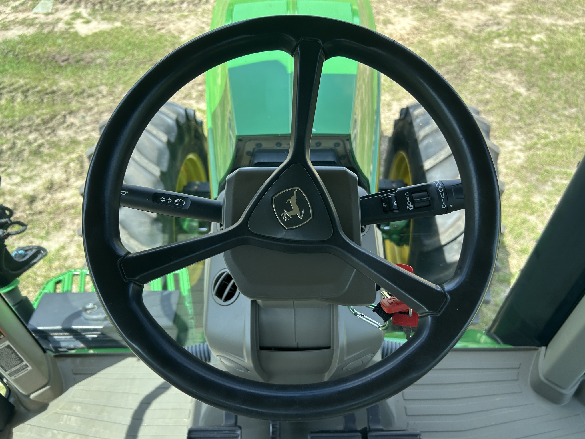 2023 John Deere 8R 250 Tractor